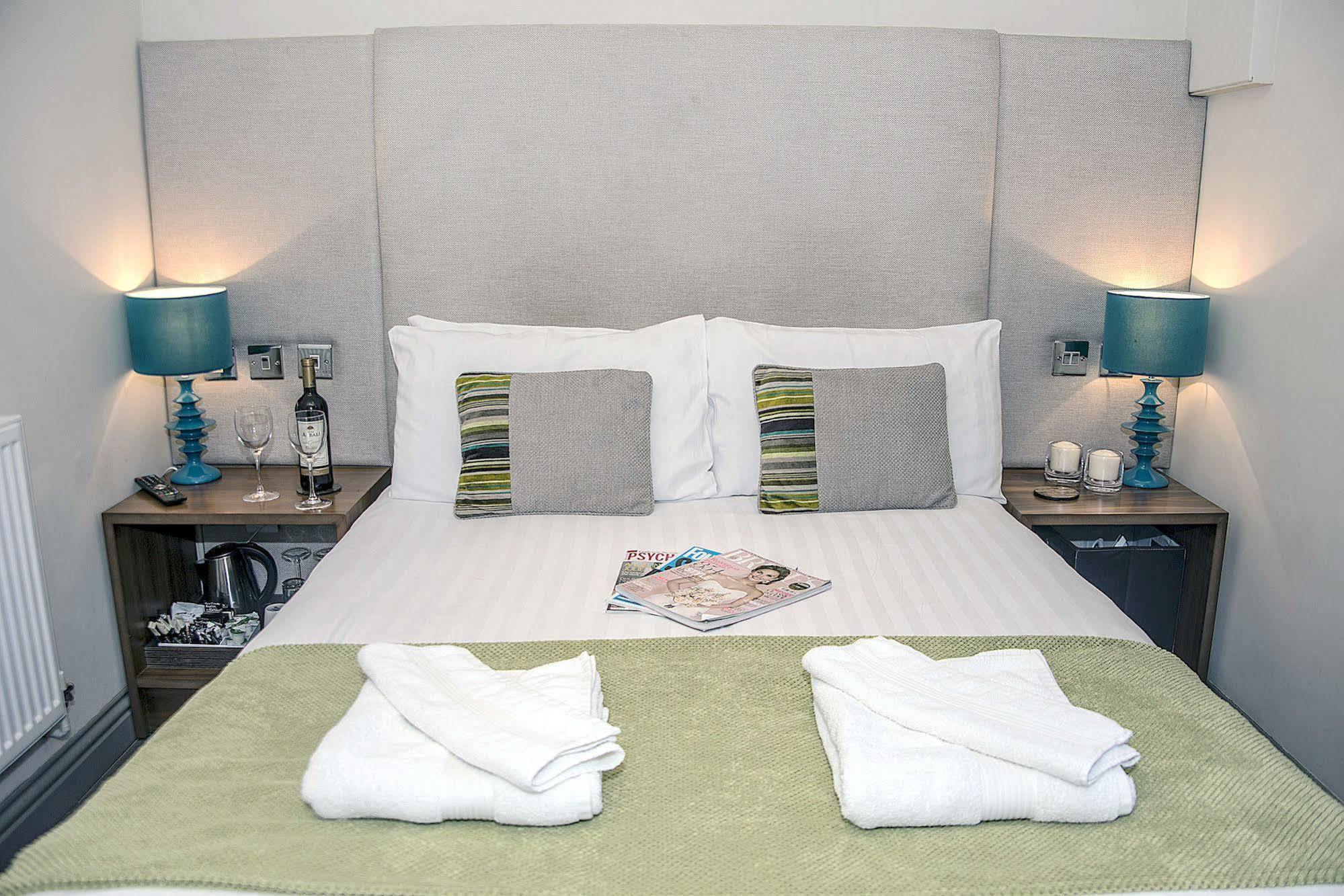 Base Serviced Apartments - City Road Chester Dış mekan fotoğraf