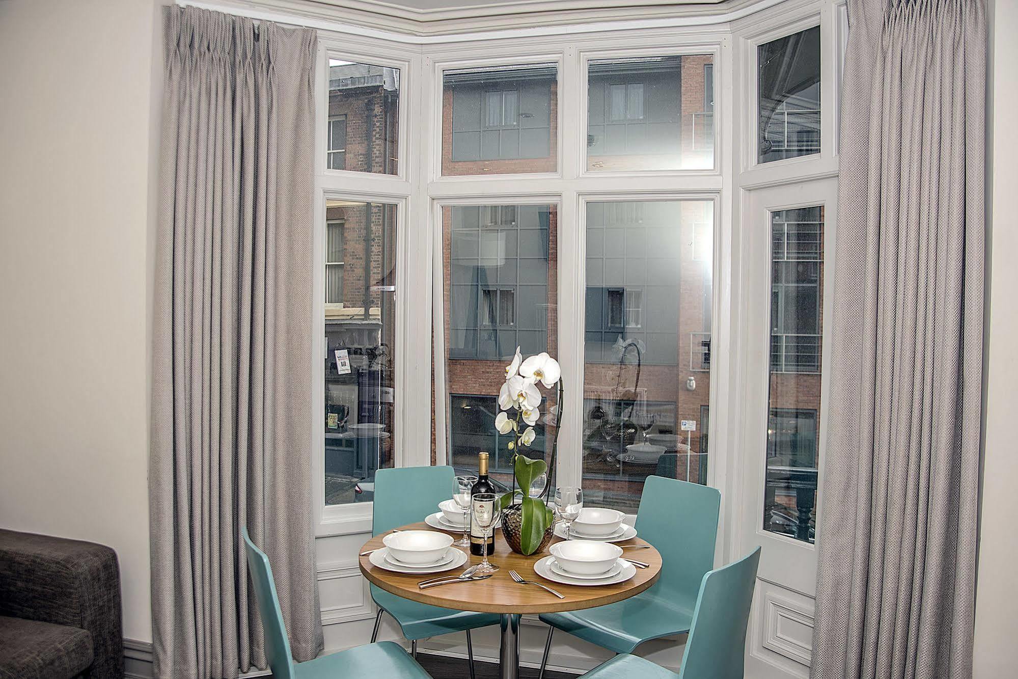 Base Serviced Apartments - City Road Chester Dış mekan fotoğraf