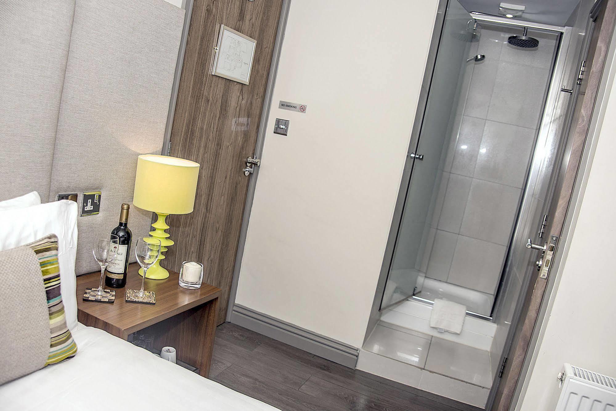 Base Serviced Apartments - City Road Chester Dış mekan fotoğraf