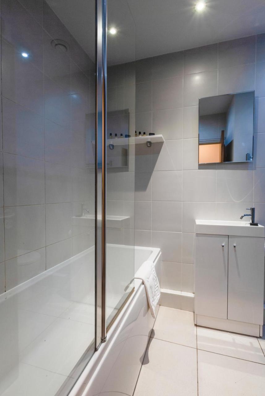 Base Serviced Apartments - City Road Chester Dış mekan fotoğraf