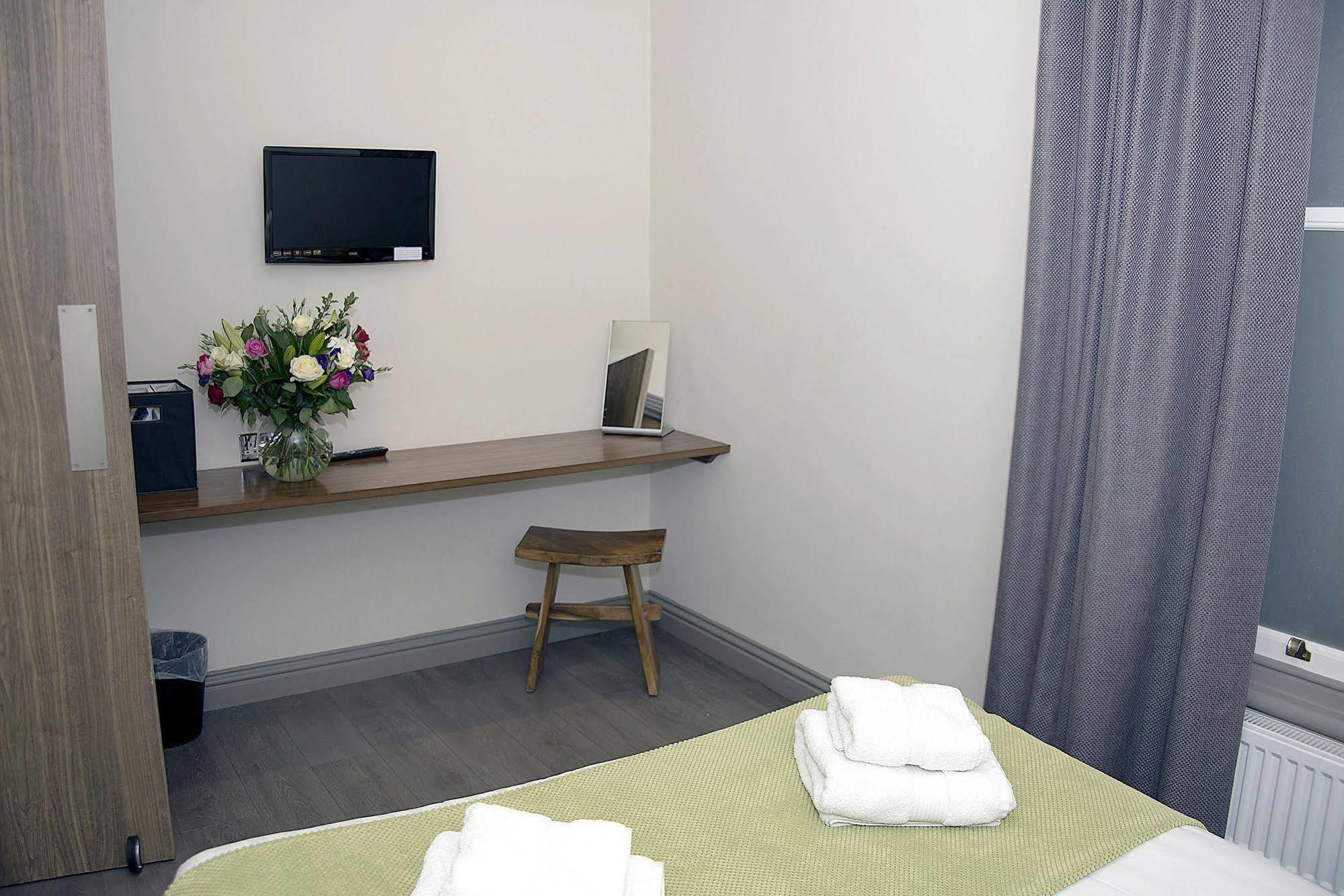 Base Serviced Apartments - City Road Chester Dış mekan fotoğraf