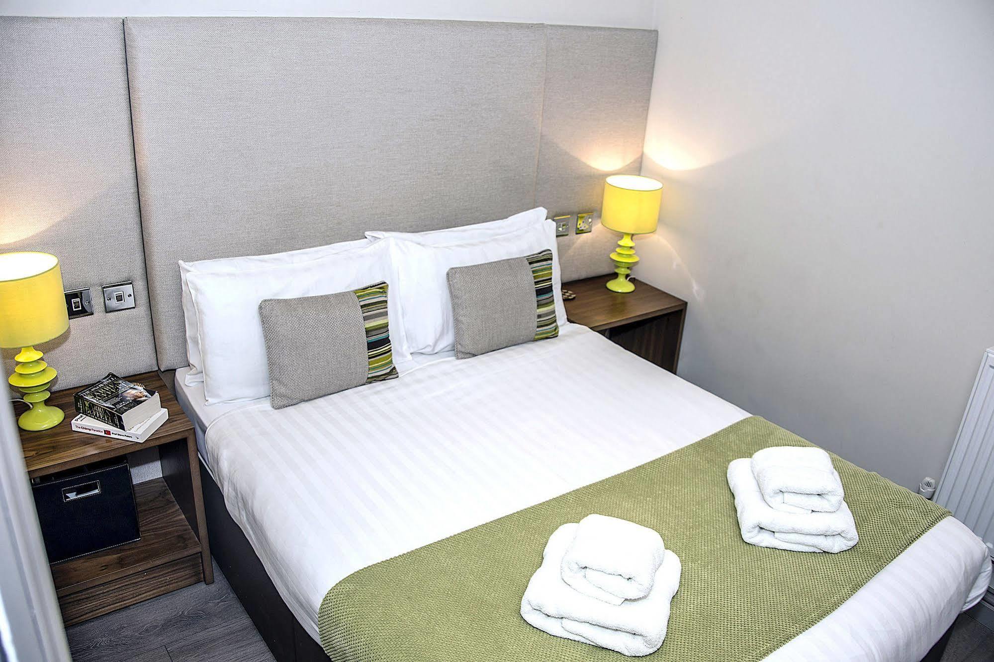 Base Serviced Apartments - City Road Chester Dış mekan fotoğraf