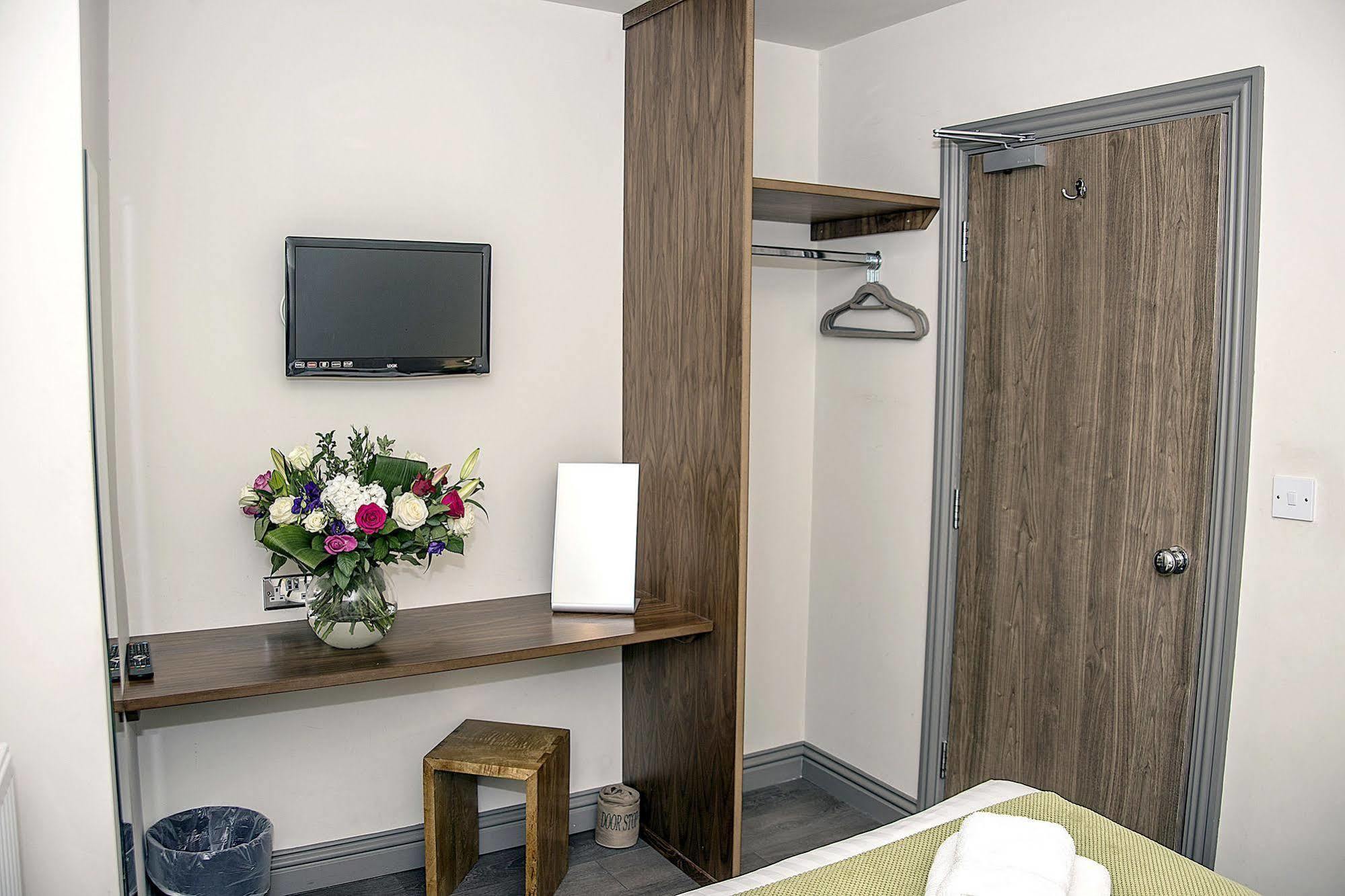 Base Serviced Apartments - City Road Chester Dış mekan fotoğraf